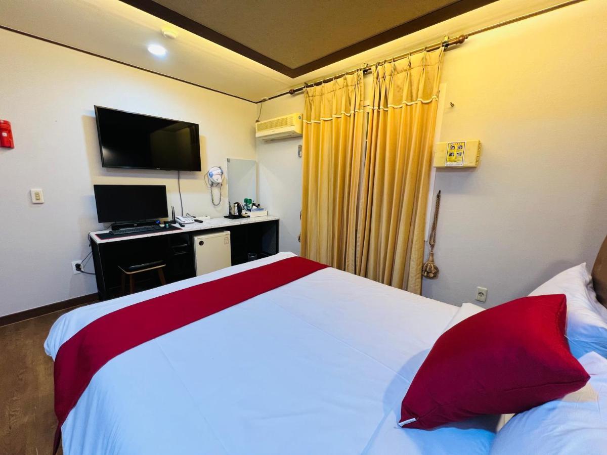 Sweet Hotel Чечжу Екстер'єр фото